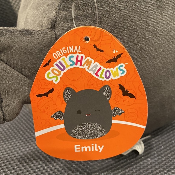 Squishmallow Emily the Black Bat (Sparkle belly and Winking) 8" NWT 2022 - Picture 3 of 3